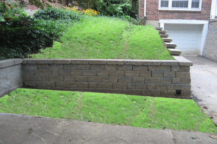 carswoldHouse_file4602_retaining_wall_1